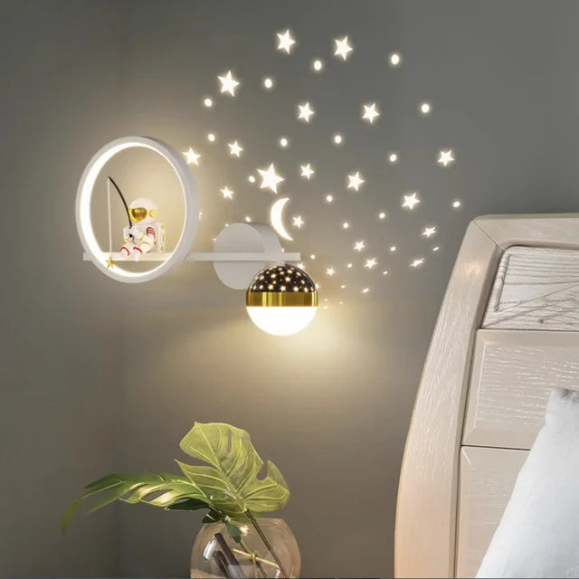 Aurora moderne lampe med myk belysning