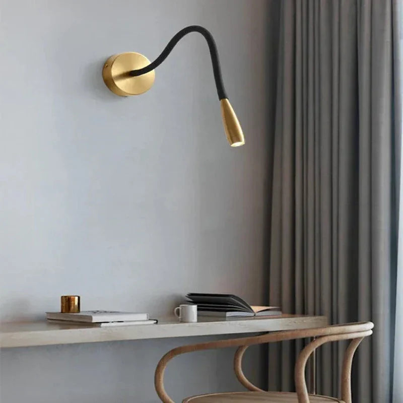 LumaFlex – Moderne justerbar LED-leselampe