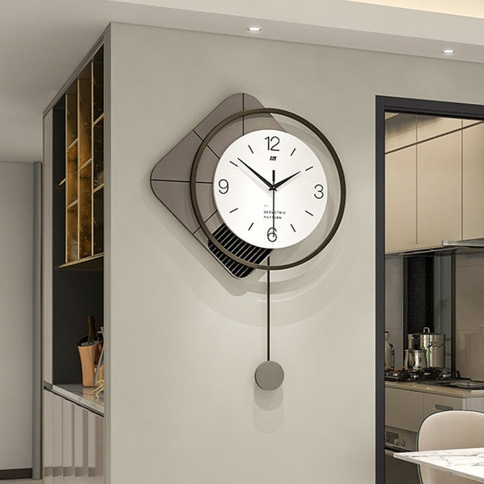 TimeSwing - Moderne geometrisk pendelveggklokke
