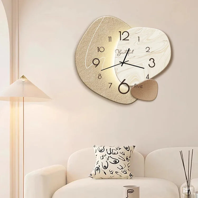 LumiStyle moderne dekorativ veggklokke – perfekt for elegante rom