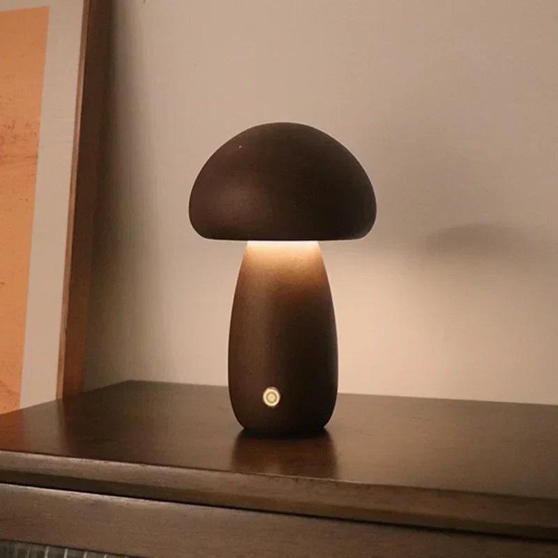 MystiGlow bordlampe med svamp i tre