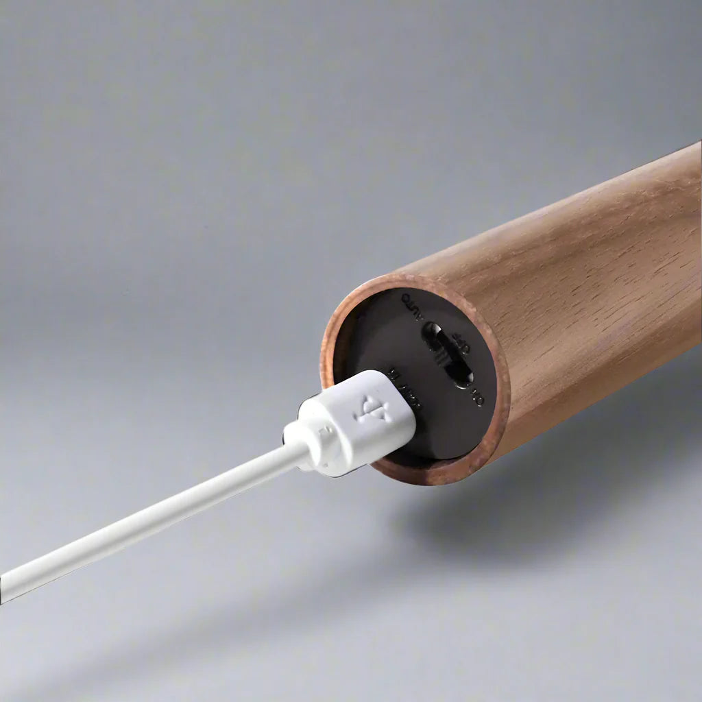 LumoGlow - Minimalistisk LED nattlys med bevegelsessensor og trefot
