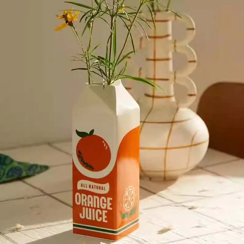 PlayfulBlooms - Appelsinjuice Kartong-inspirert vase