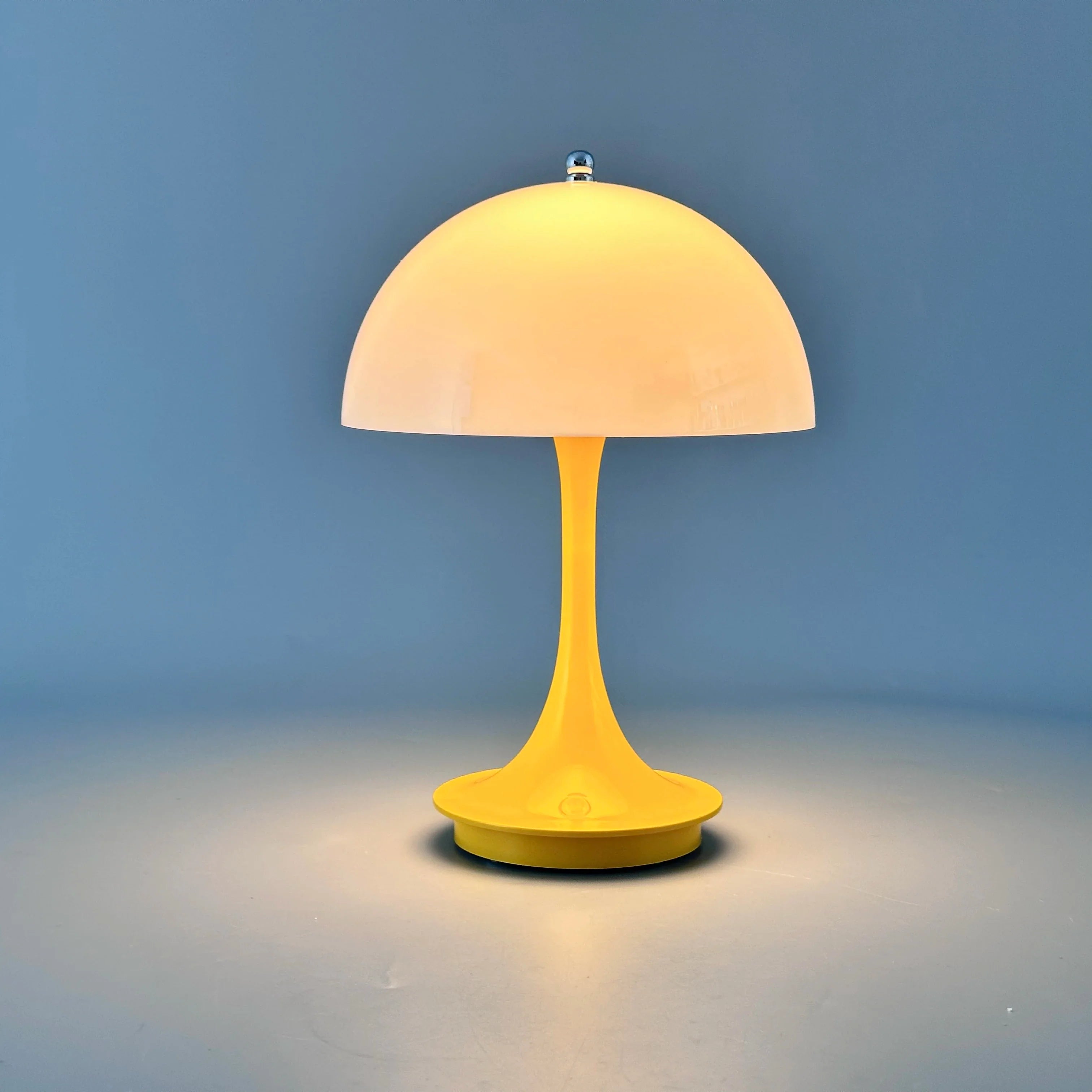 Mushroom 3-fargede oppladbare LED-bordlamper med dimming