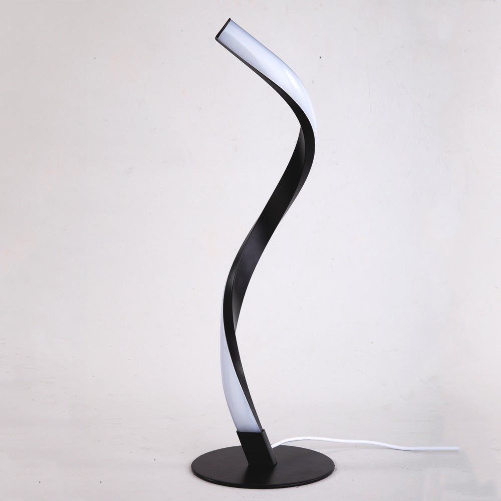 LumiSwivel - Moderne LED-bordlampe med dreibart design
