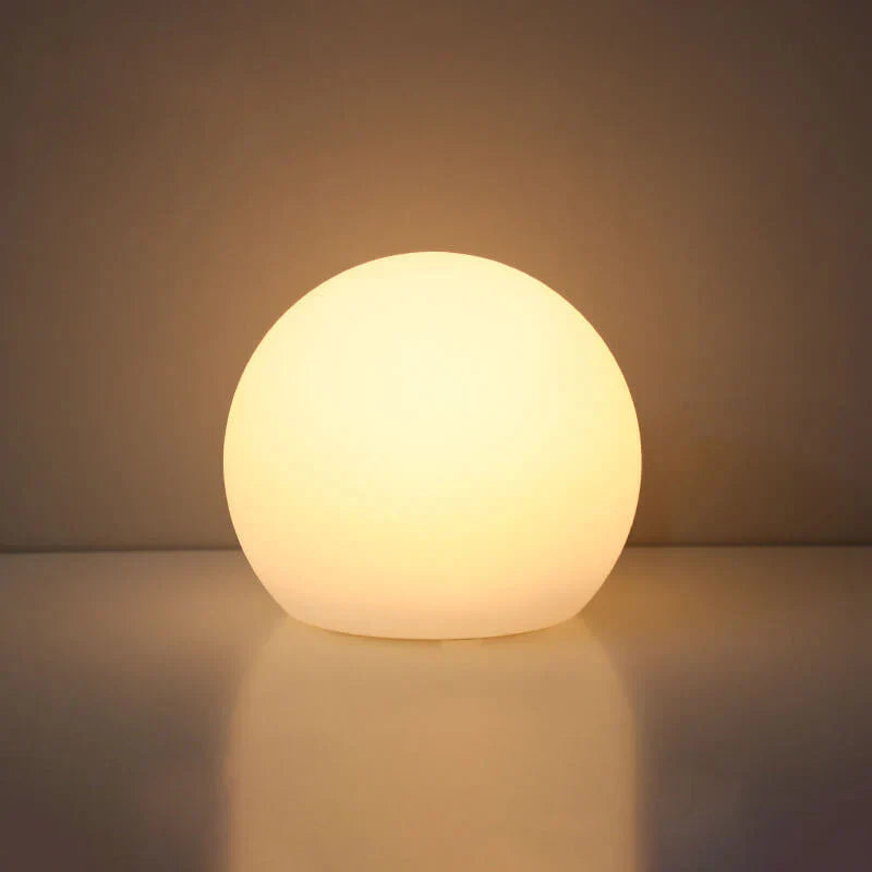 GeoLys LED bordlampe – Geometrisk design med fjernkontroll