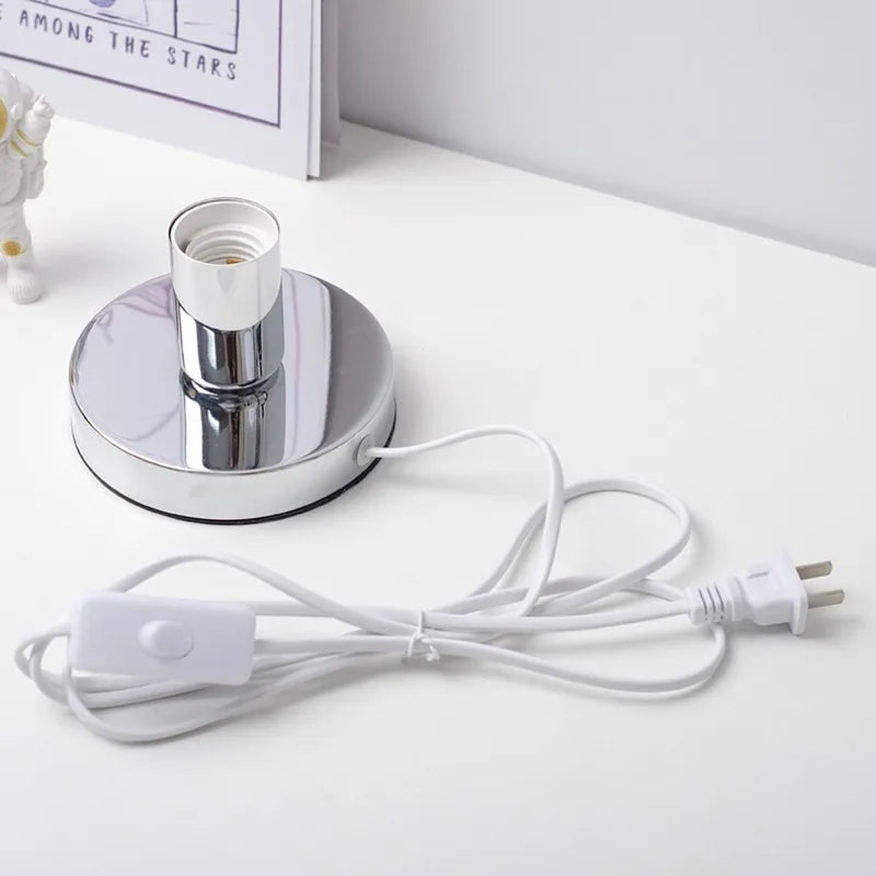 LumiSphere - Moderne bordlampe med skjerm i speilglass
