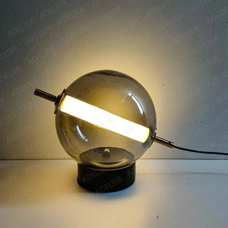 LumiRetro Elegant bordlampe – Vintage design for et stilig hjem