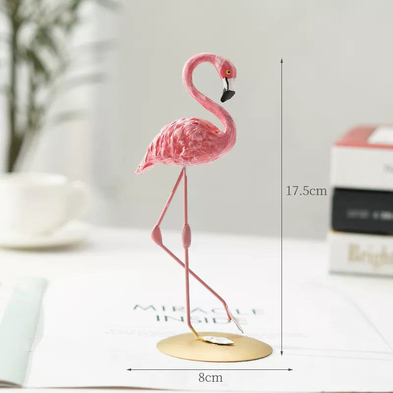 Flamora dekorativ flamingofigur – Elegant og unik karakter for hjemmet ditt