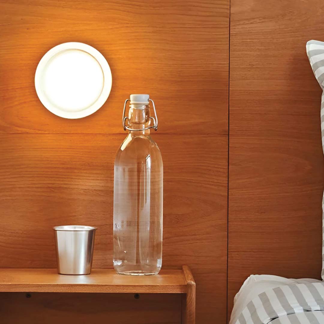 LumiGlow - Moderne ambient vegglamper for en varm og innbydende atmosfære