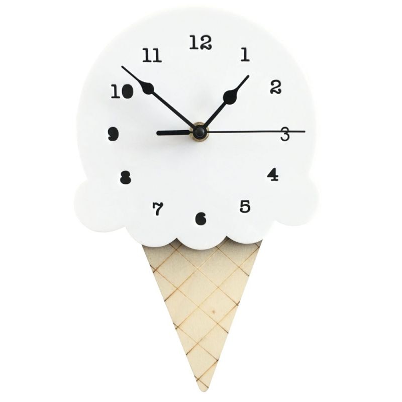 FrostTime isformet veggklokke – morsomt og lekent design for kreative rom