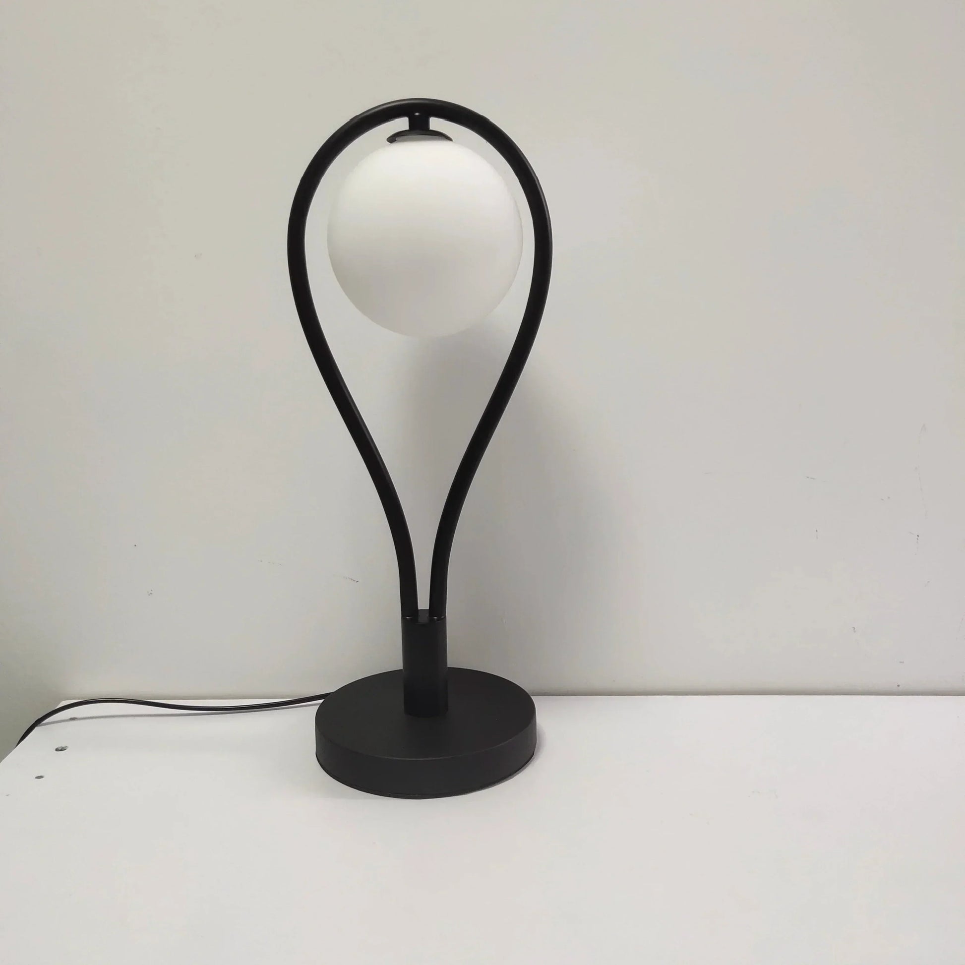 LumiSphere - Moderne, minimalistisk bordlampe