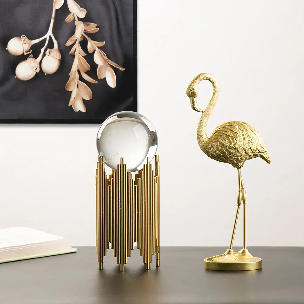Flamora dekorativ flamingofigur – Elegant og unik karakter for hjemmet ditt