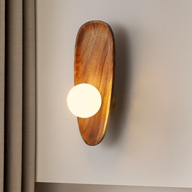 LumiWood moderne vegglampe i tre – naturlig eleganse og varm atmosfære