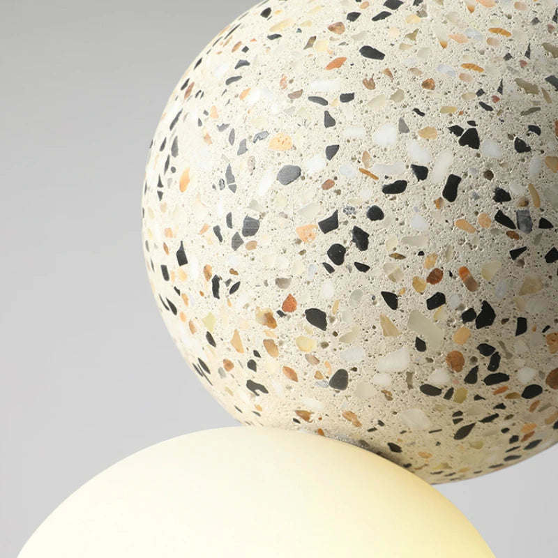 LumiOrb - Minimalistisk taklampe med glassskjerm