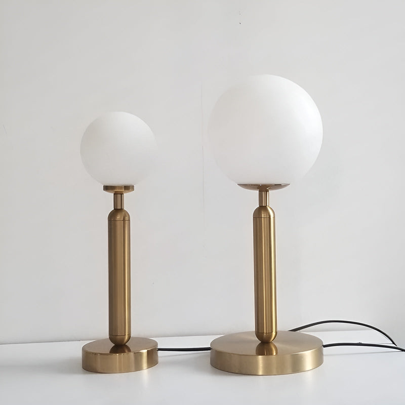 OpulentGlow - Elegant bordlampe