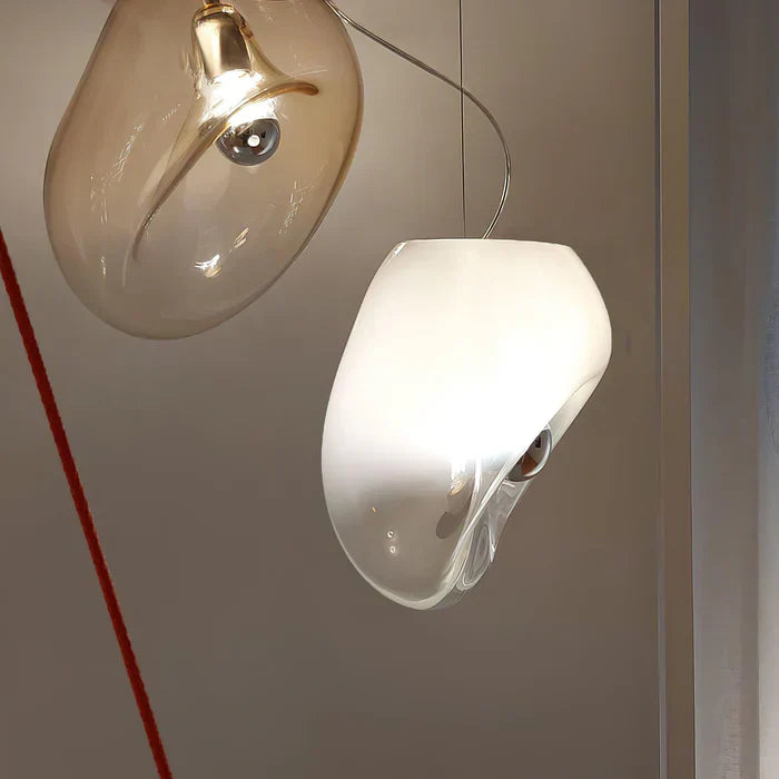 Dråbelux Elegant Glass Pendellampe – Stilig Takbelysning med Mykt Lys