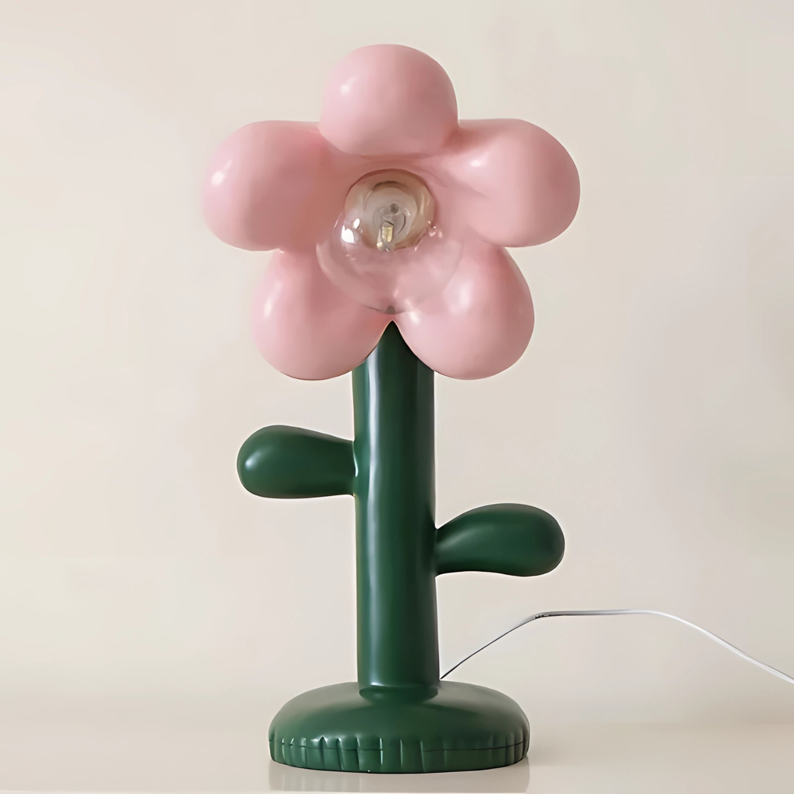 LunaBloom bordlampe - elegant blomsterdesign for en koselig stemning