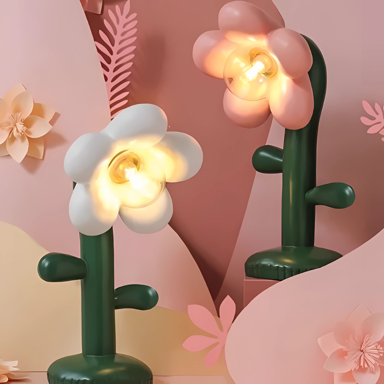 LunaBloom bordlampe - elegant blomsterdesign for en koselig stemning