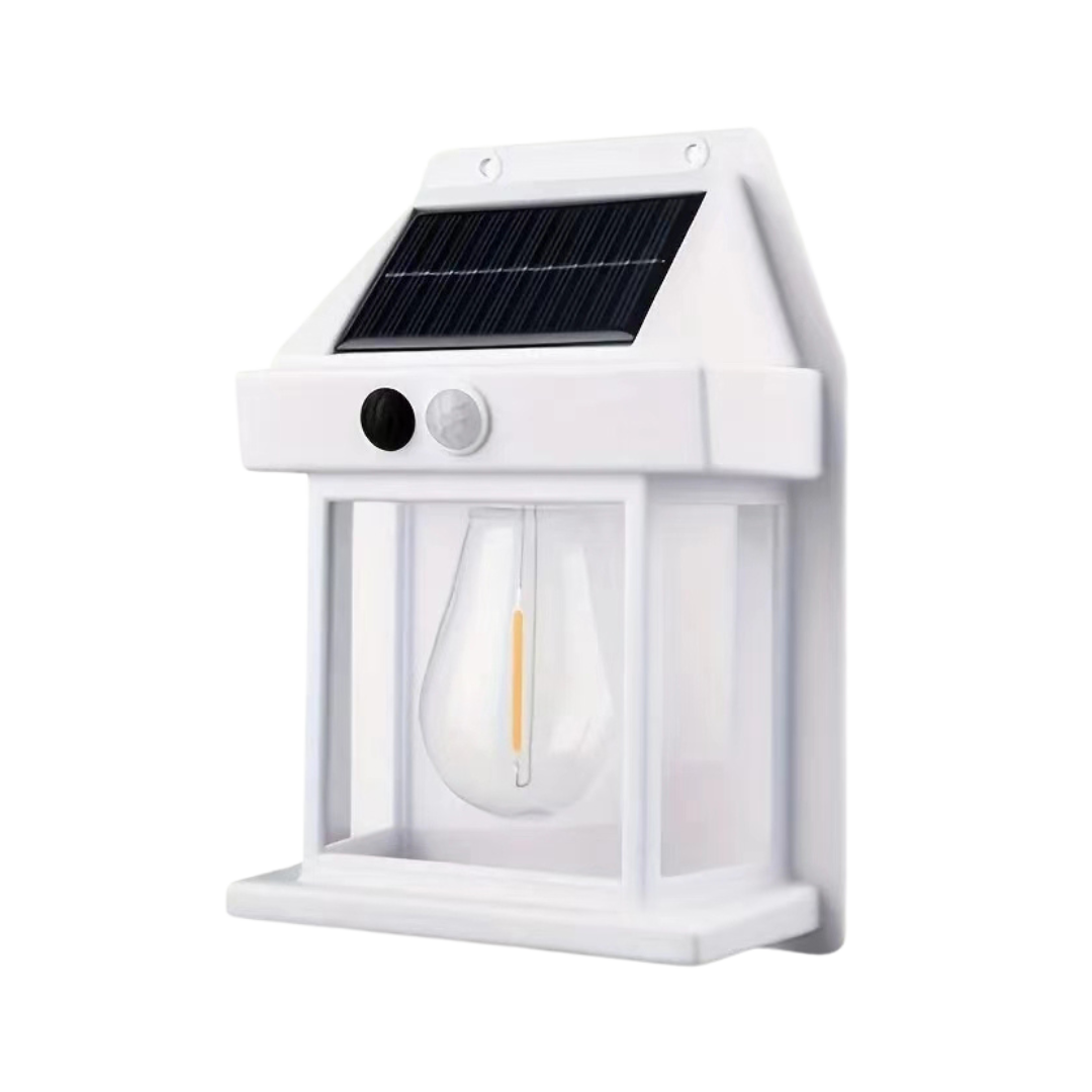 Solar utelys med bevegelsessensor og automatisk tenning