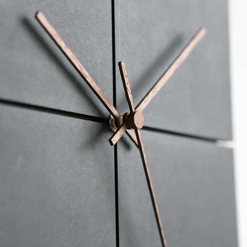 GeoTime – Moderne sirkel- og firkantet veggklokke med unik design