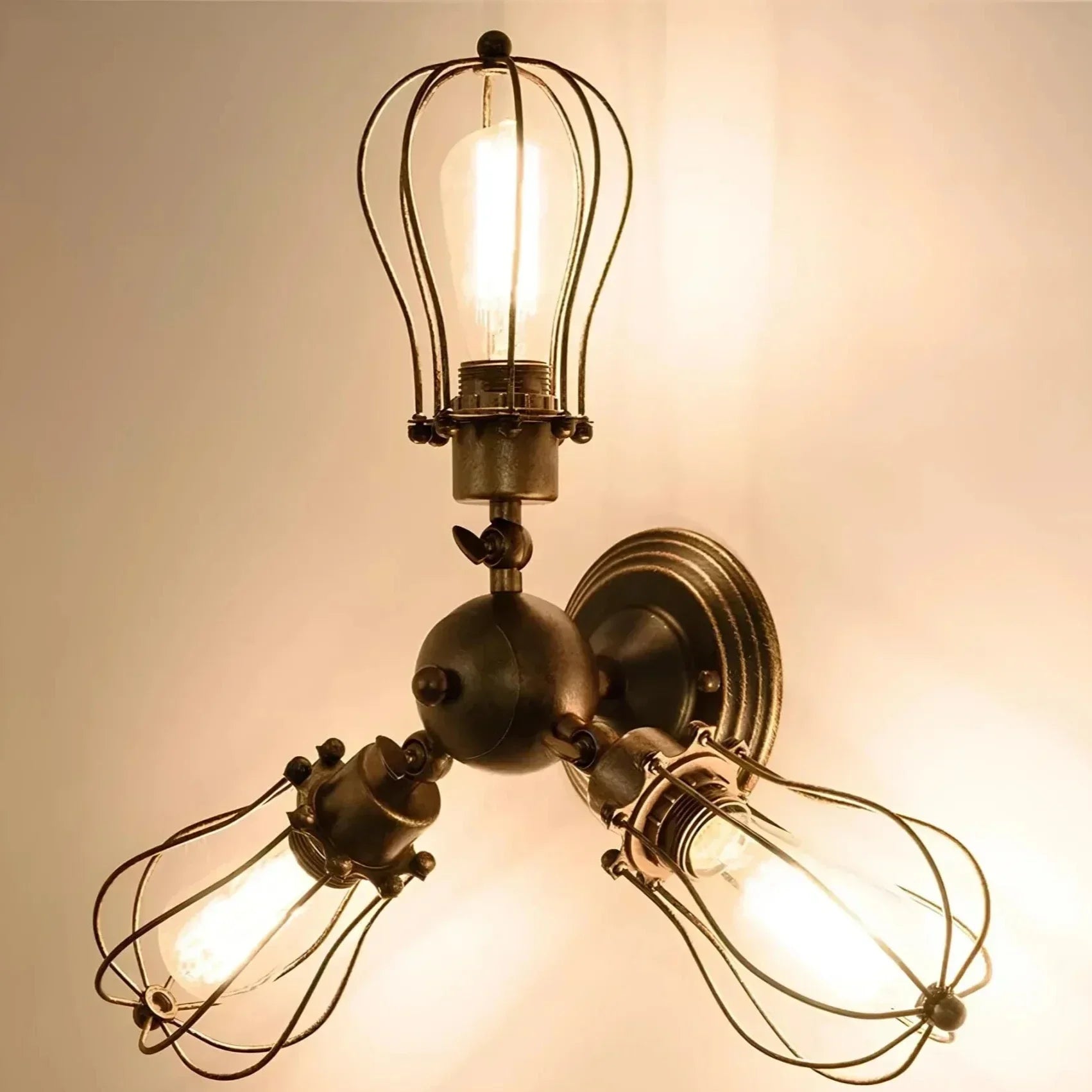 LysForma justerbar taklampe – Fleksibel belysning i moderne design