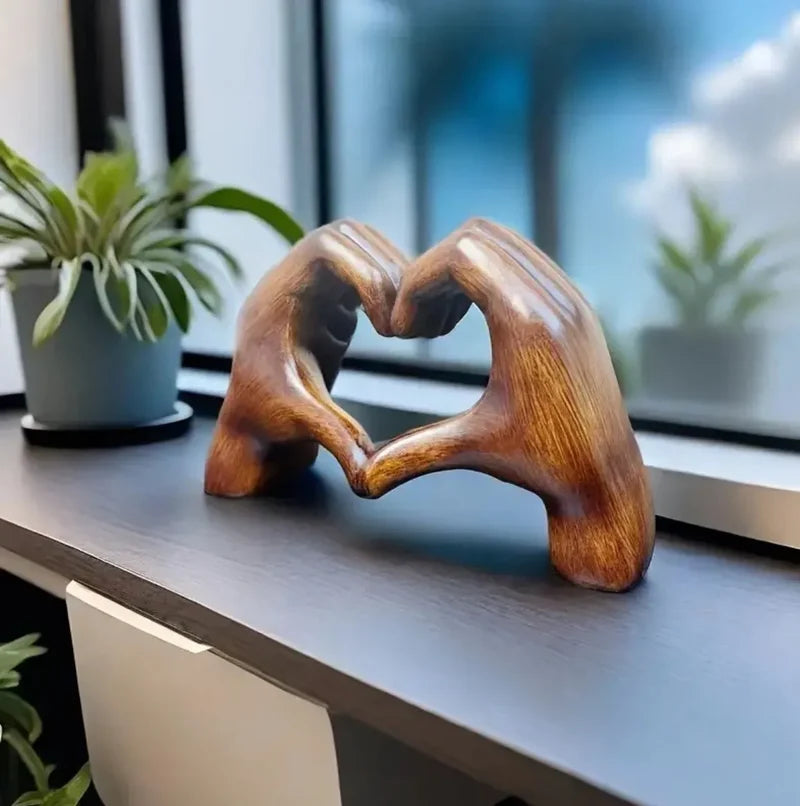 HeartGlow dekorativ hjertefigur - elegant design med polert overflate