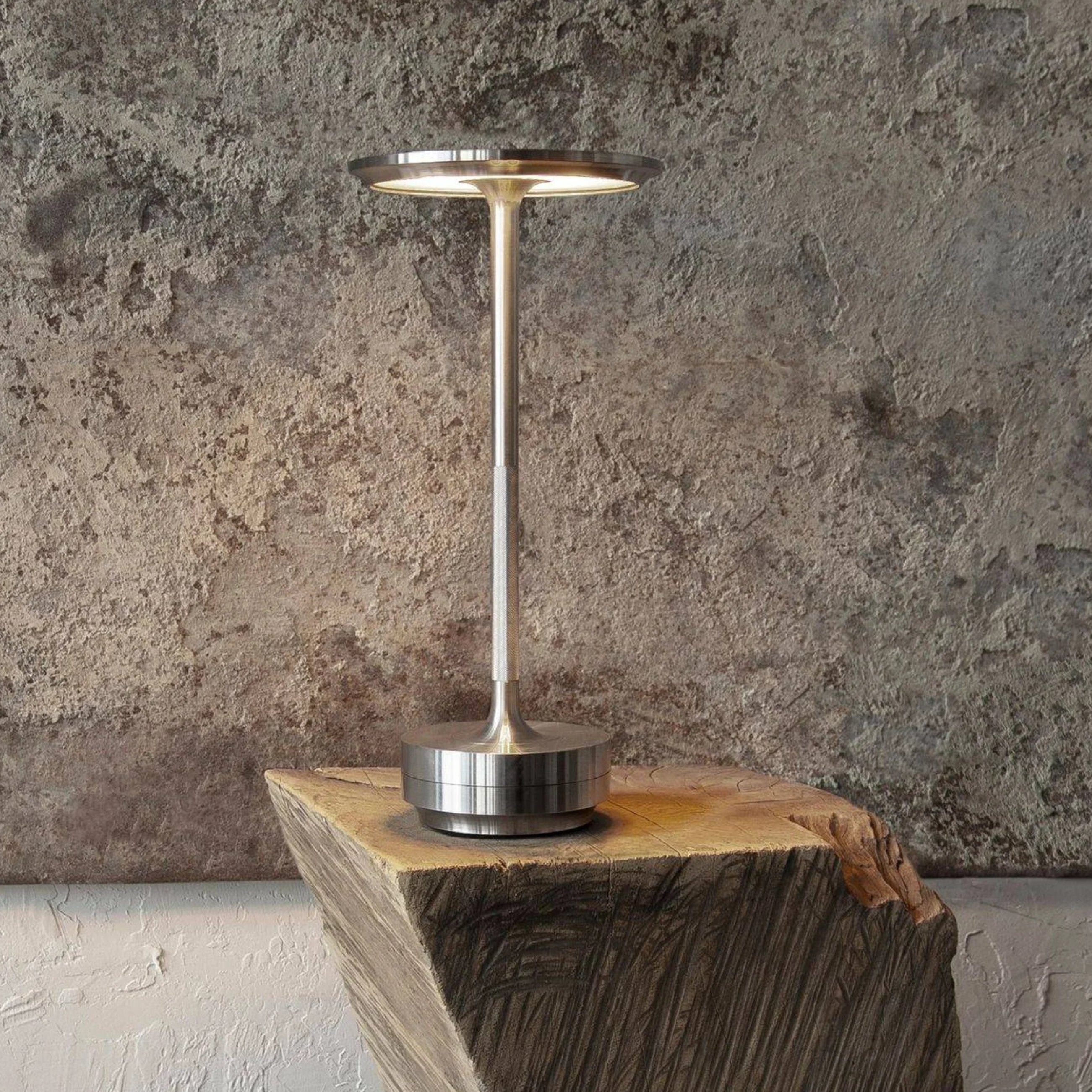 Eleanor Bordlampe