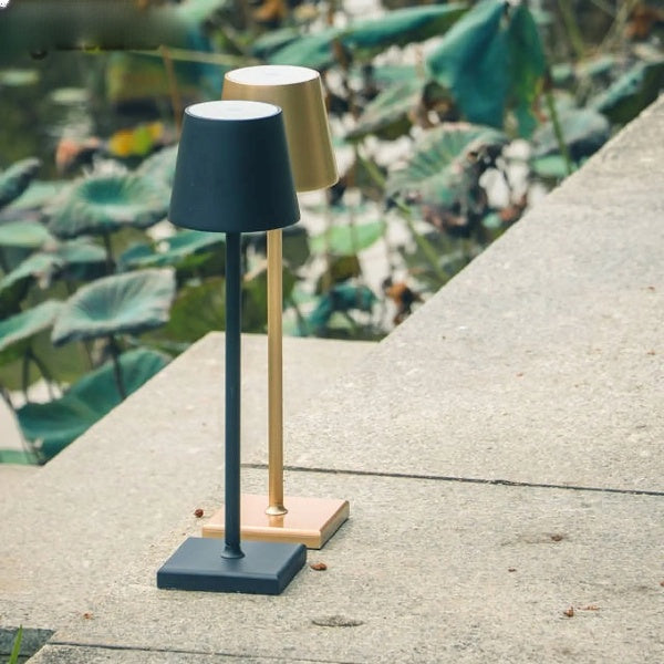 En elegant LED bordlampe