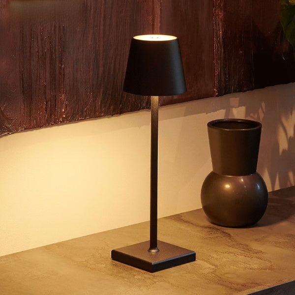 En elegant LED bordlampe