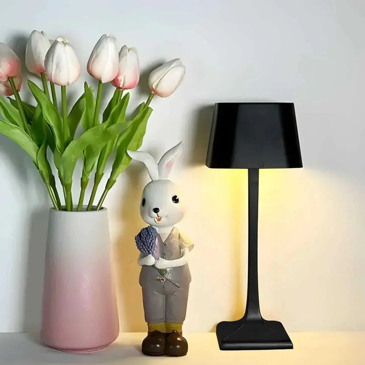 LumaLine - Elegant og elegant bordlampe med sylindrisk skjerm