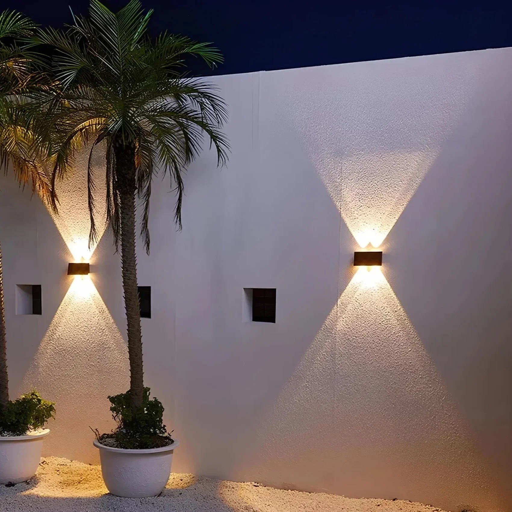 SolarGlow Elegant Solar Vegglampe – Stilig og energisparende utendørsbelysning