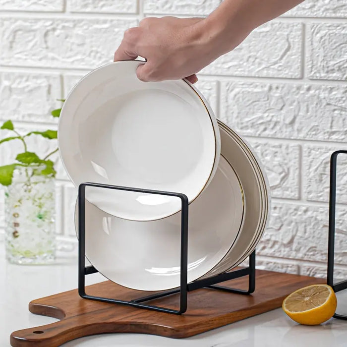 PlateMate - Robust plateholder i metall for organisert oppbevaring
