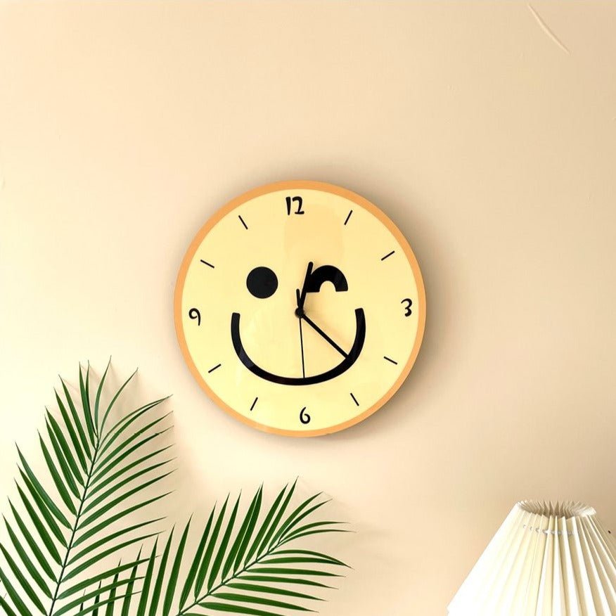 CheerTime - Smiley morsom veggklokke