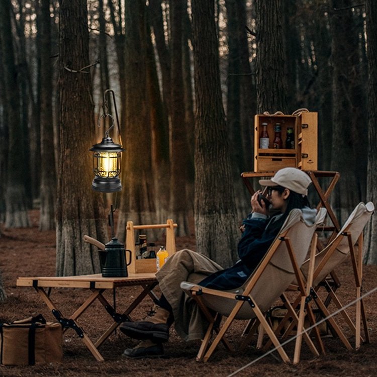 RetroLume – Vintage lysekrone med elegant skjerm for nostalgiske pendellys