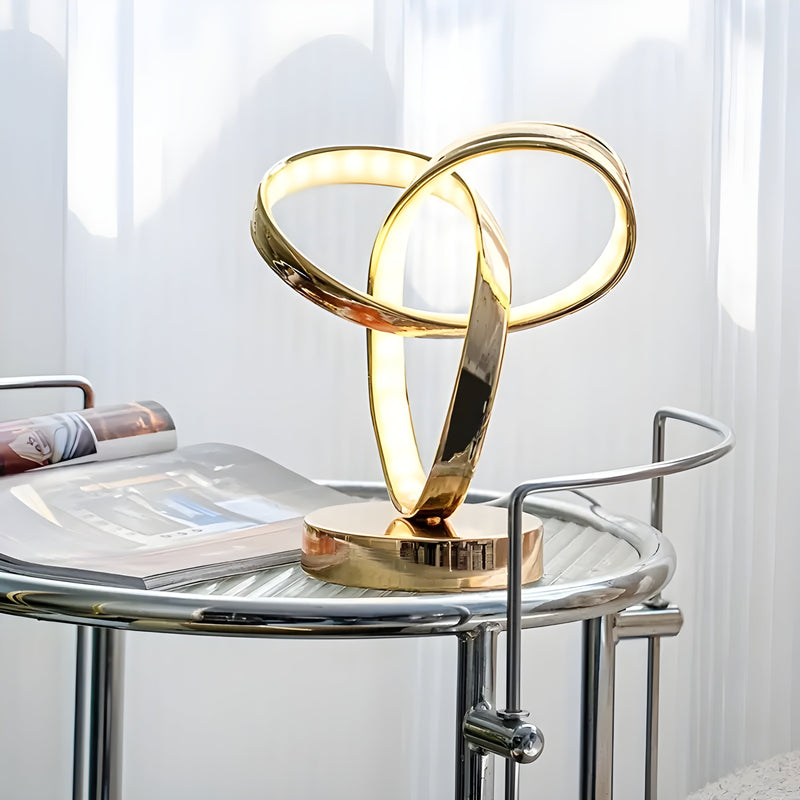 Ring - elegant og moderne bordlampe