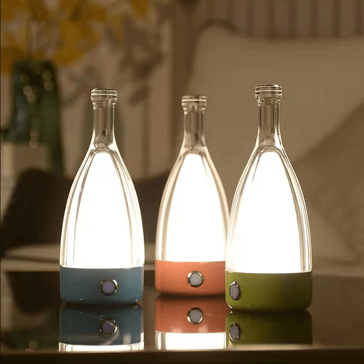 LuminaBottle - Berøringsstyrt flaskeformet bordlampe med USB-lader