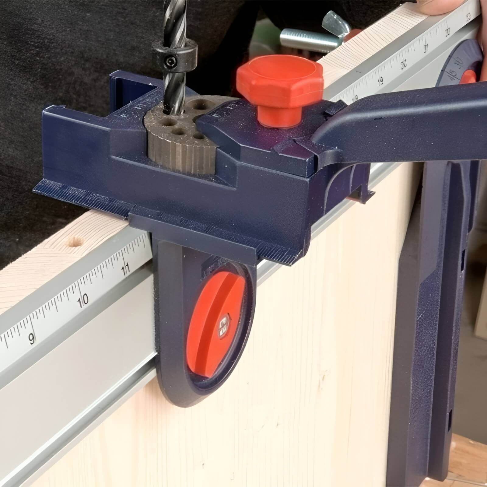 DrillMaster – Multifunksjonell stikkontakt