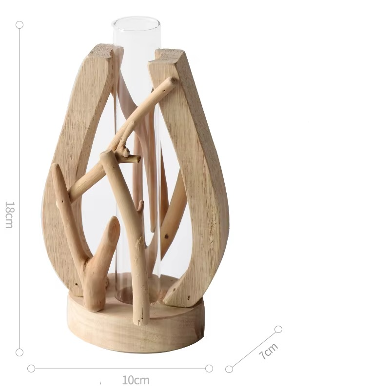 BranchForm Trævase – Kunstnerisk treinspirert design