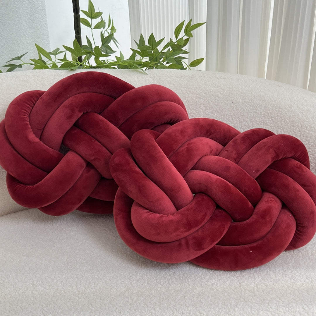 CozyPlush sett med 2 plysj pynteputer – myk eleganse for hjemmet ditt