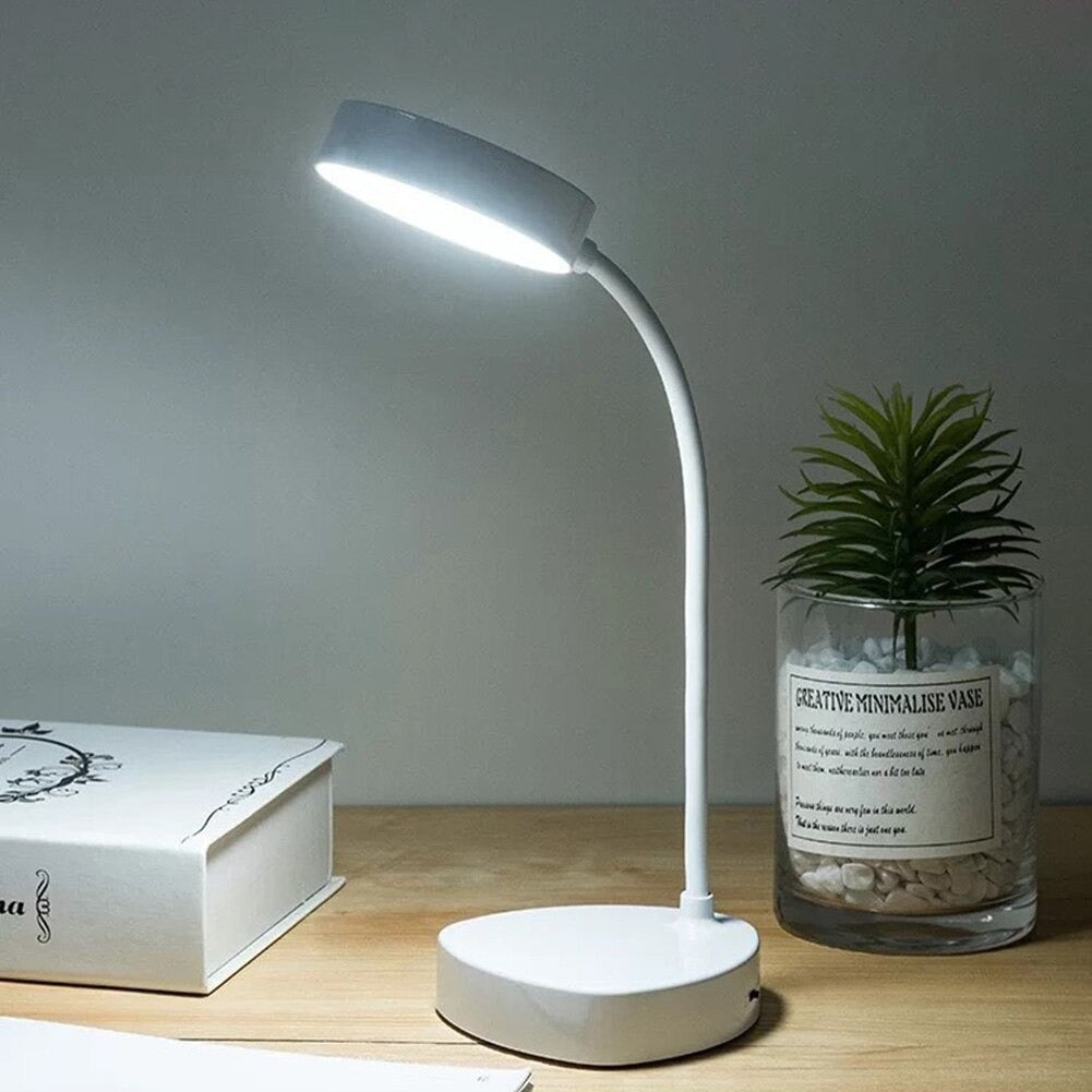 LumiFlex justerbar LED-bordlampe – perfekt balanse mellom stil og funksjonalitet