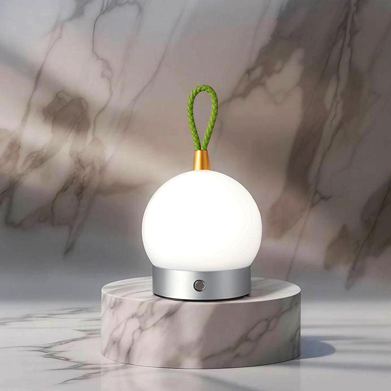 LumaTouch oppladbar nattbordlampe