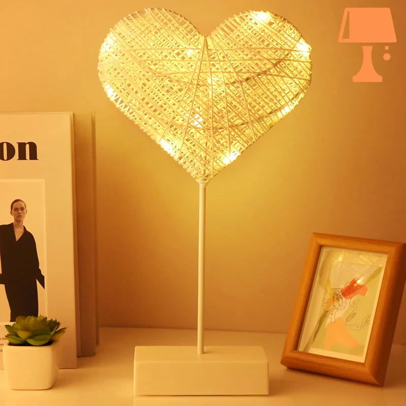 LumiHeart - LED-nattlys med vevd hjerte