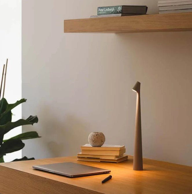 Lysende bærbar bordlampe