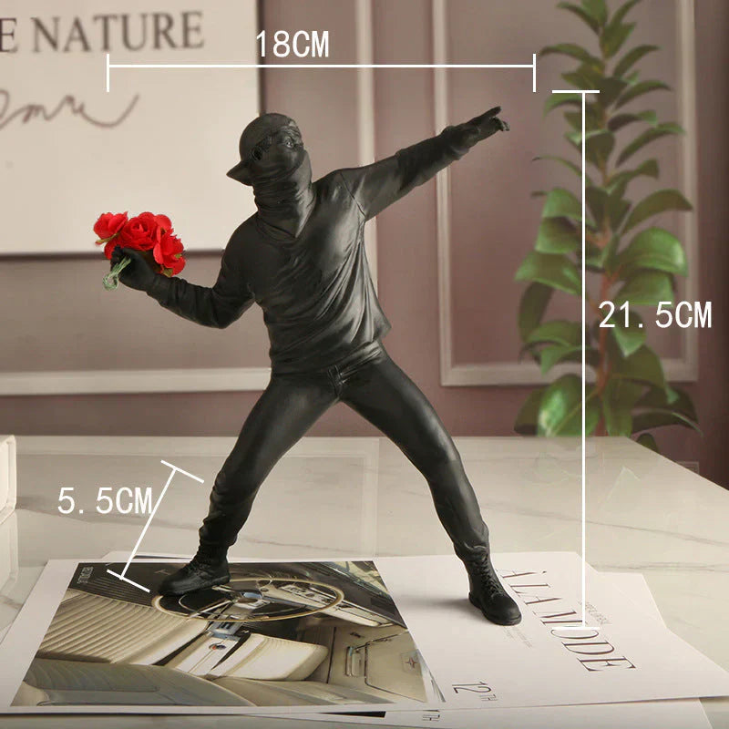 BloomThrower – Moderne blomsterkasterstatue