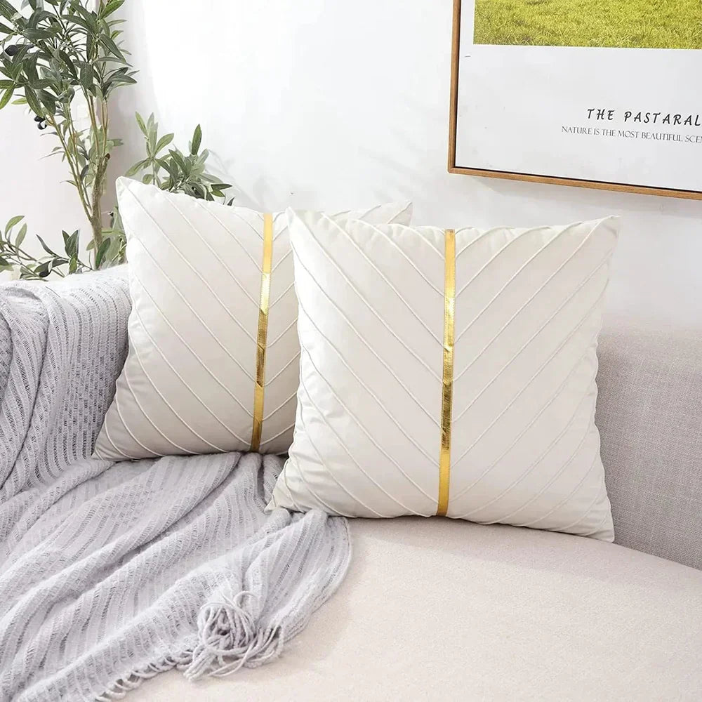 OpulentTouch – Plisserede pynteputer med gullstriper