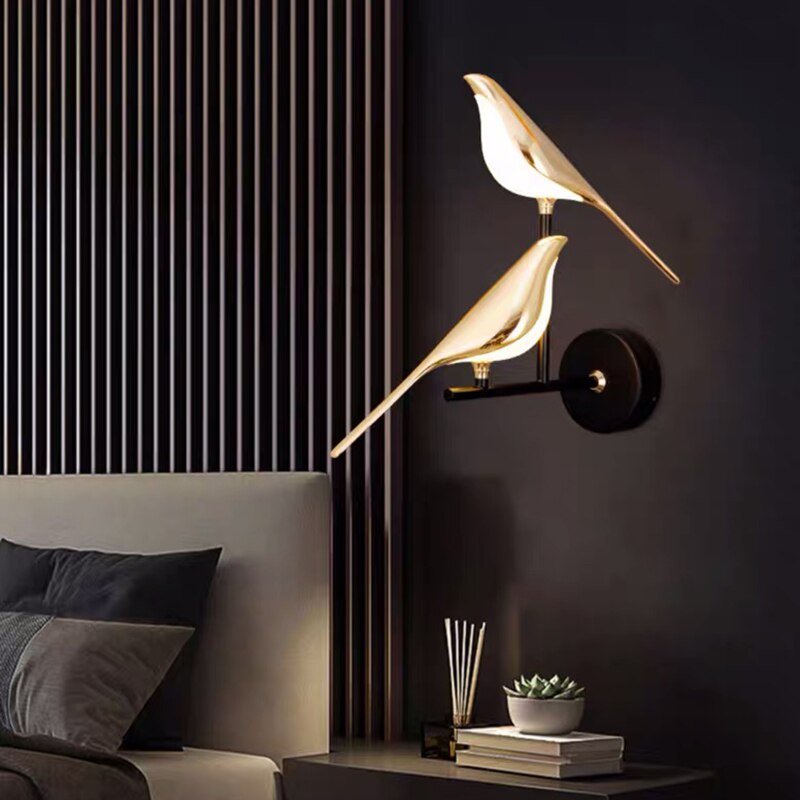 Vegglampe med fugl