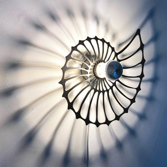 OceanShine - Vegglampe med skjellmotiv og myk belysning