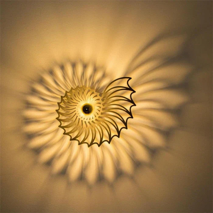 OceanShine - Vegglampe med skjellmotiv og myk belysning