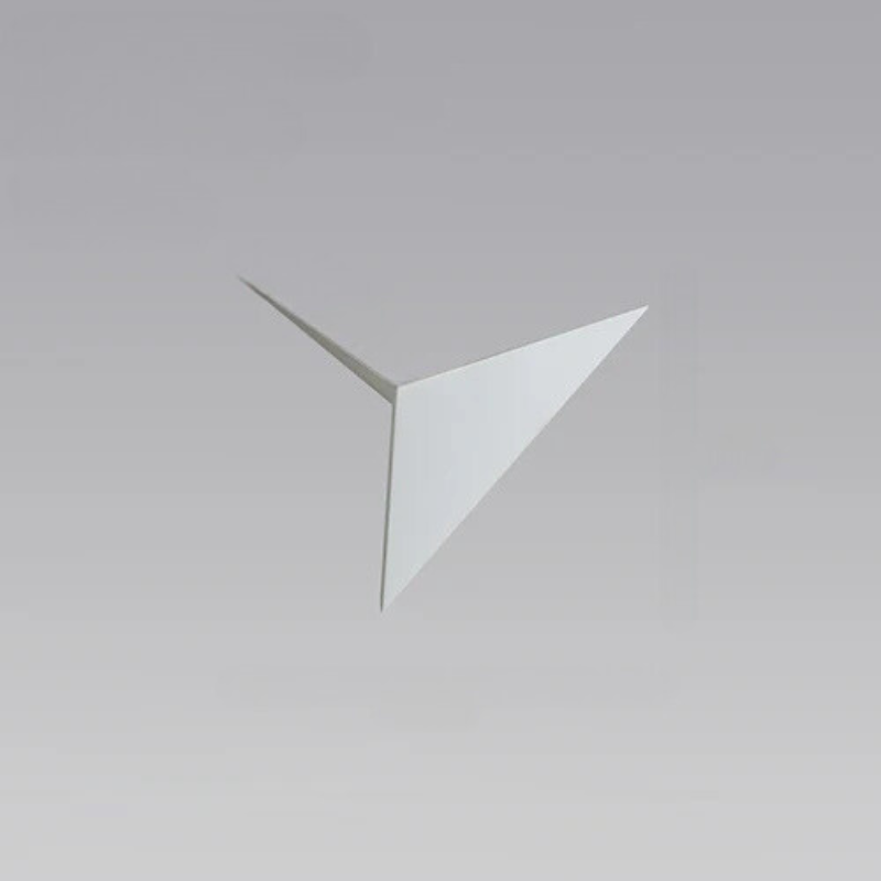 LumiTri - Minimalistisk trekantet vegglampe